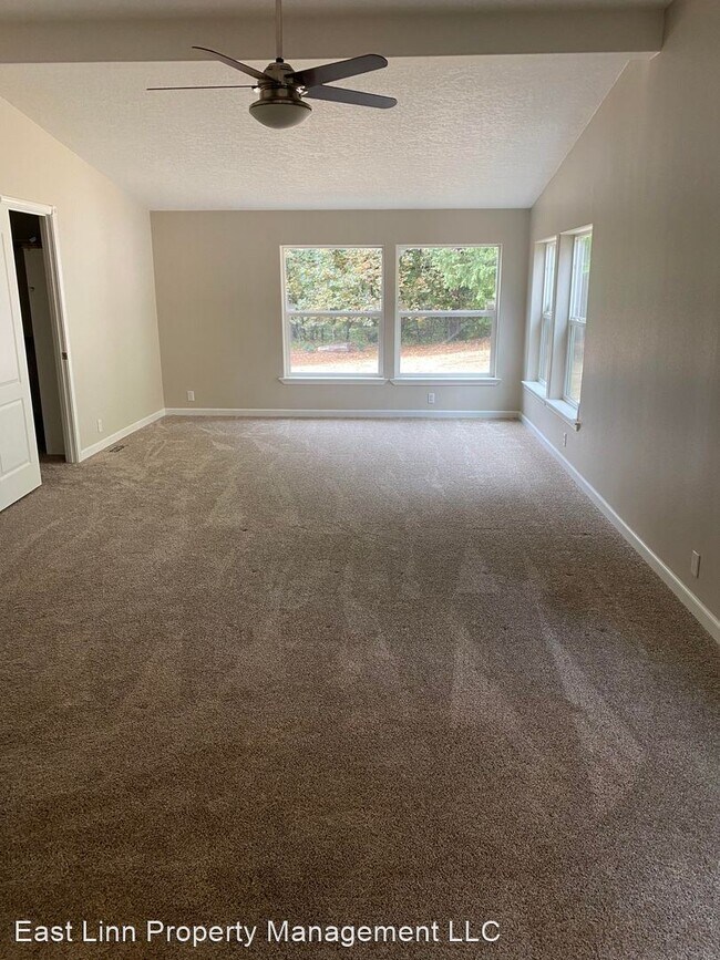 Foto del edificio - 3 br, 2.5 bath House - 1057 Pleasant Valle...