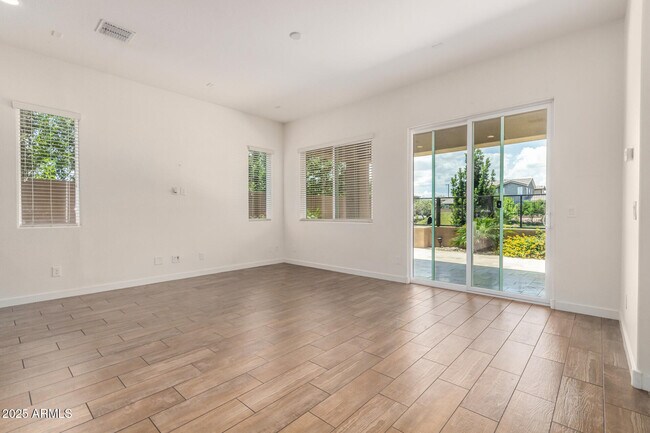 Foto del edificio - 9320 S 55th Pl