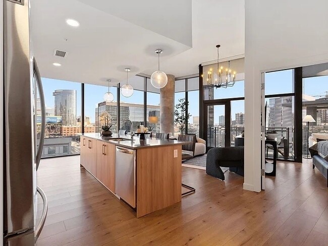 Photo - 1212 Demonbreun St Apartment