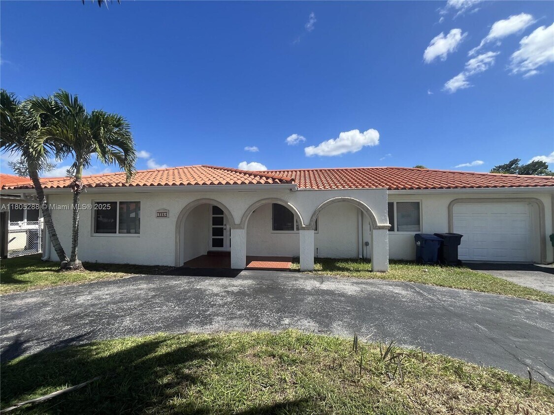 Foto principal - 13254 SW 13th St