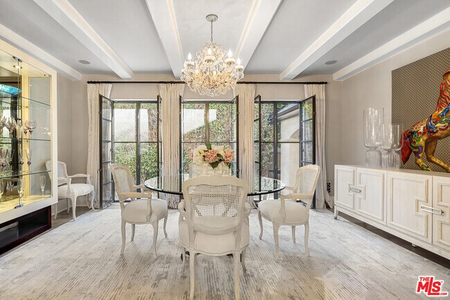Foto del edificio - 824 Whittier Dr