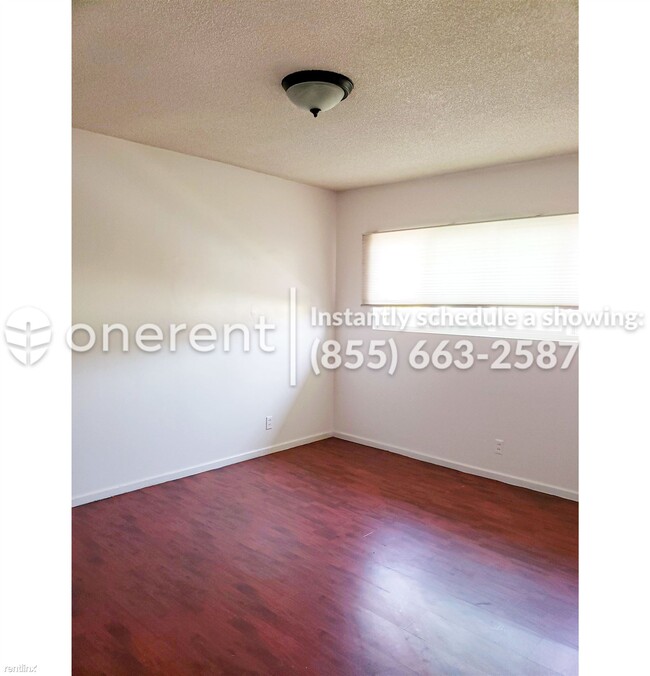 Building Photo - 1008 W Huntington Dr