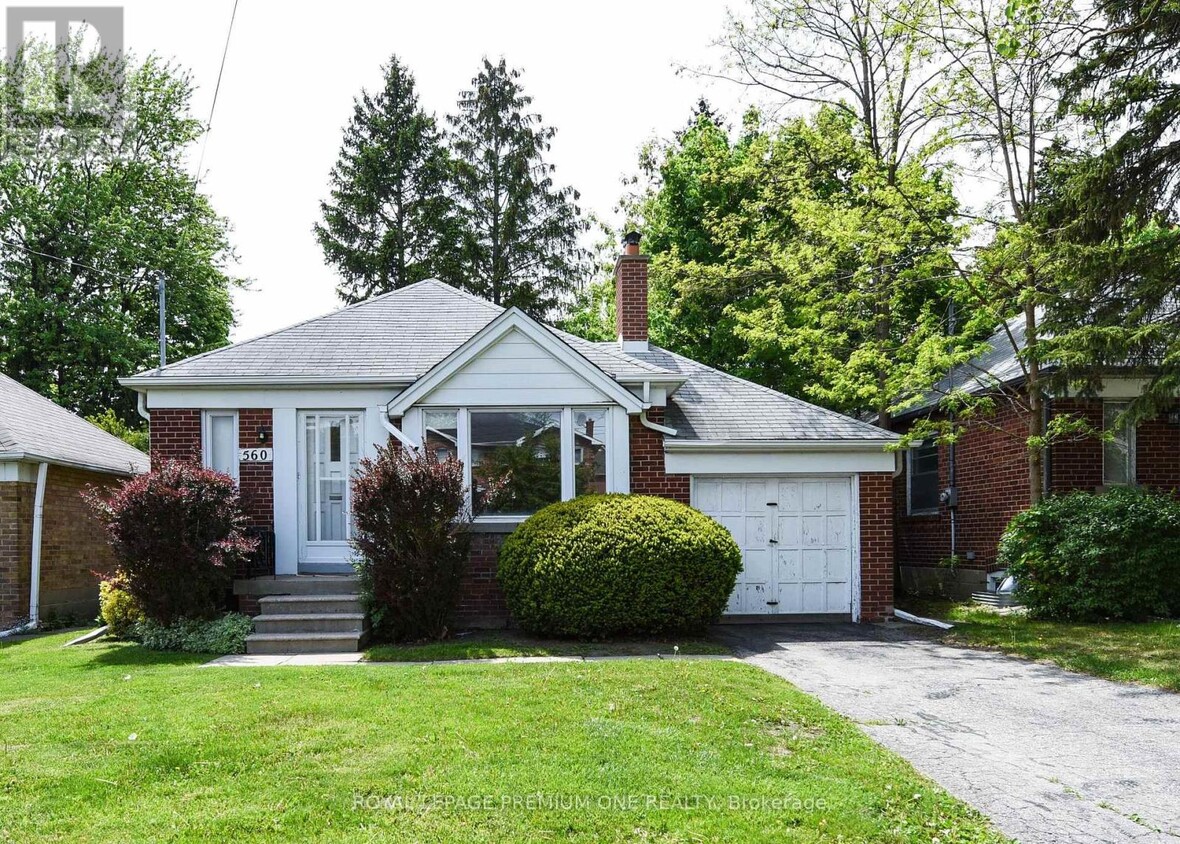 Primary Photo - 560 Prince Edward Dr N