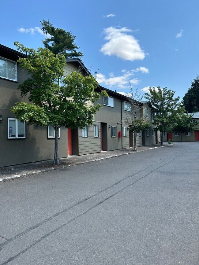 Foto del edificio - (749) Jackson Square - 2 Bedroom / 1.5 Bat...