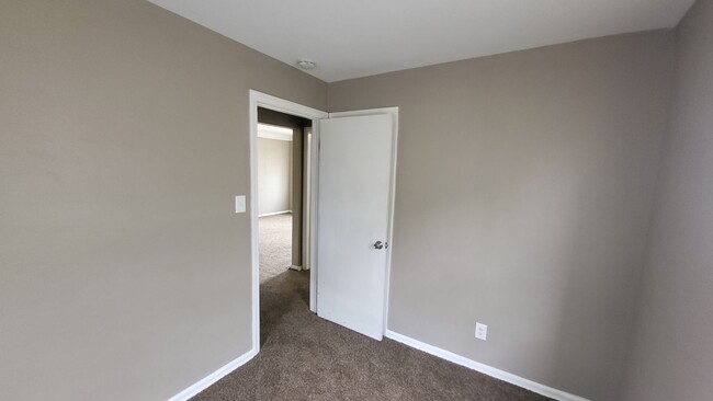 Foto del edificio - 2-bedroom, newly remodeled home on Flint's...