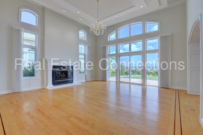 Foto del edificio - 6979 Hollow Lake Way