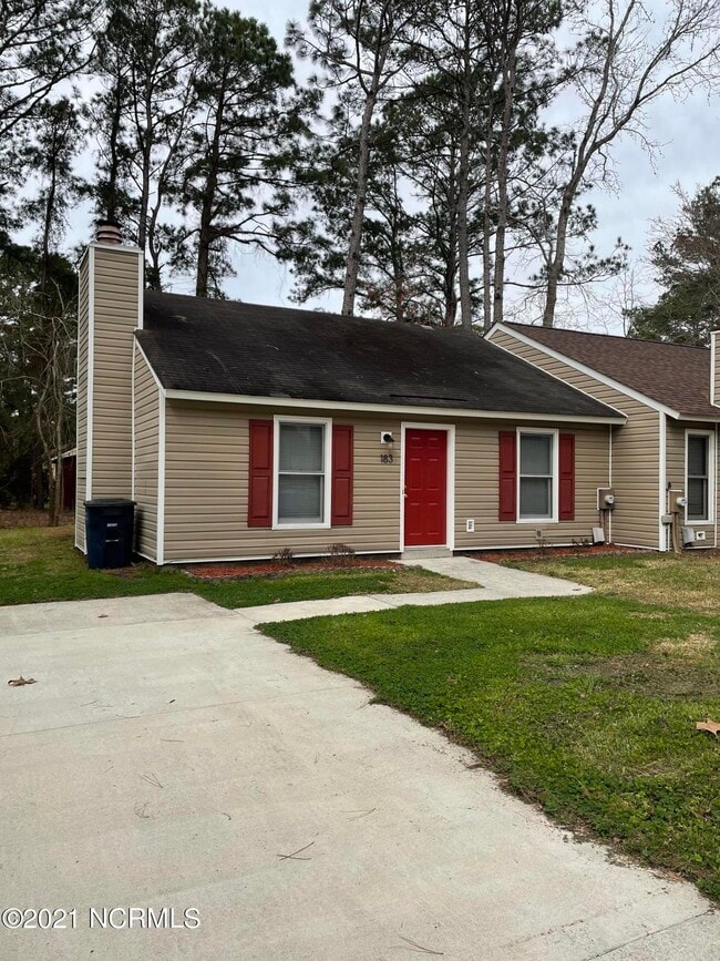 183 Corey Cir, Jacksonville, NC 28546 Townhome Rentals in Jacksonville NC