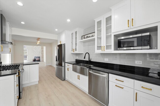 Foto del edificio - 14449 Golf Rd