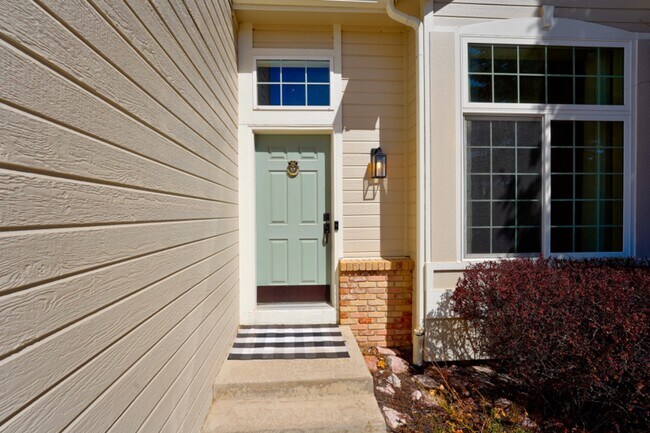 Foto del edificio - 9045 Aldersgate Ct
