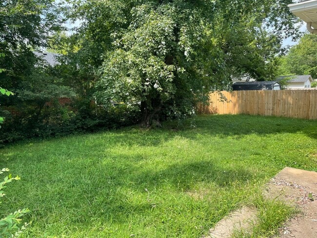 Building Photo - Nice 3 Bed 1.5 Bath House in Bowling Green...