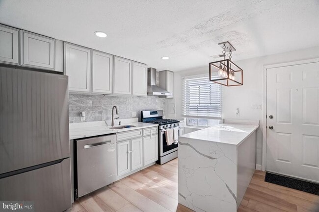 Foto del edificio - 1925 Dutch Village Dr