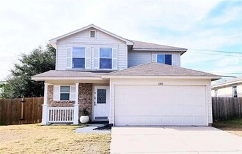 Building Photo - 1200 Kenneys Way