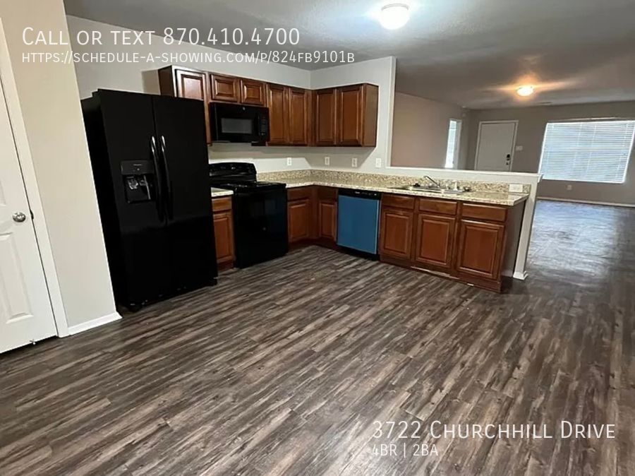 Building Photo - 3722 Churchill Dr