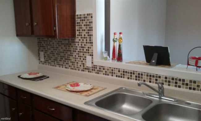 Foto del edificio - 2907 Red Bluff Rd