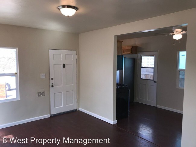 Foto del edificio - 2 br, 1 bath House - 4439 Central Ave