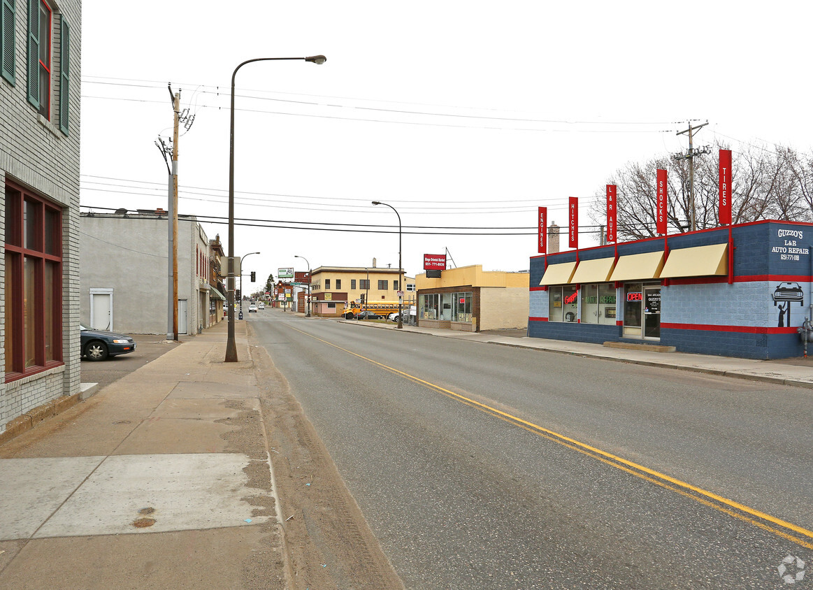 Building Photo - 976 Arcade St