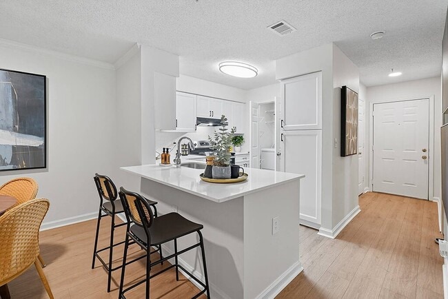 Foto del edificio - Chroma Park Apartments