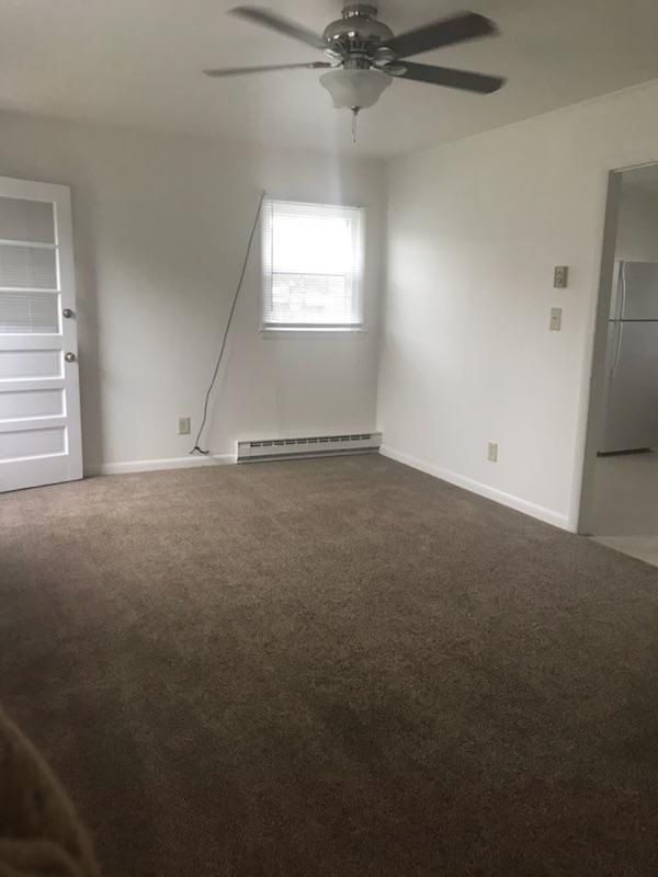 Building Photo - Unit A