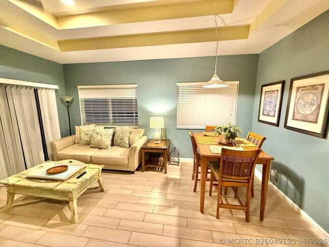 Foto del edificio - 8247 Mulligan Cir