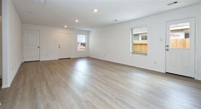 Building Photo - 8831 Wooster Trails Dr