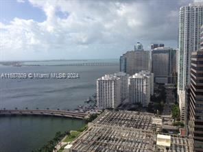 Foto principal - 495 Brickell Ave