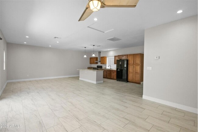 Building Photo - 7631 N 59th Ln