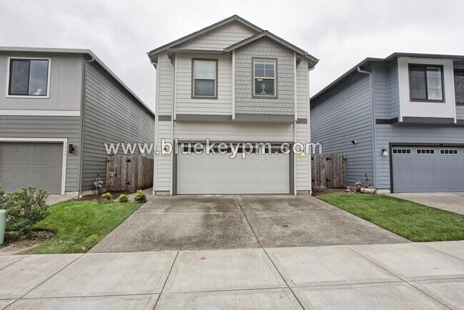 Foto del edificio - 3 Bed, 2.5 Bath Overlooking Gee Creek Gree...