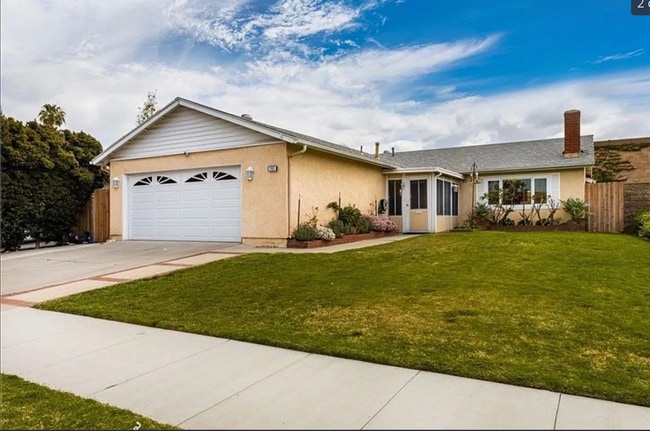 Photo - 283 N Highland St House