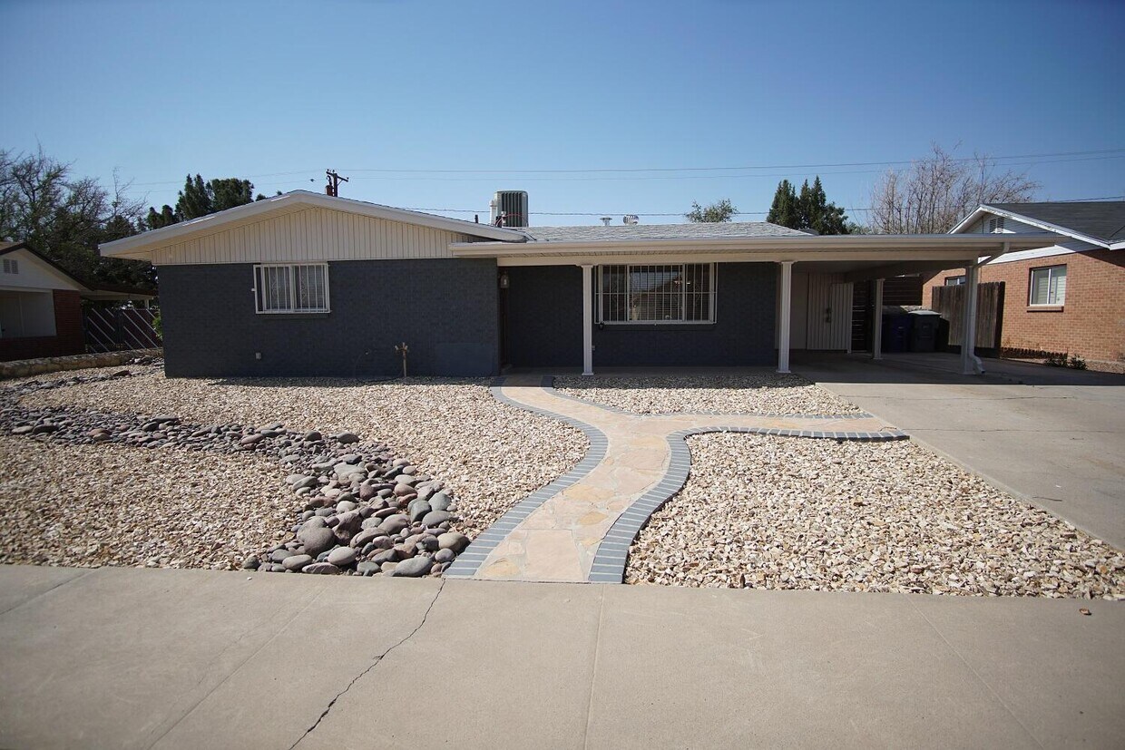 9832 Heather Ave, El Paso, TX 79925 House for Rent in El Paso, TX