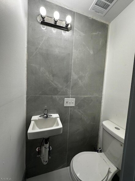 Foto del edificio - 196 Scheerer Ave