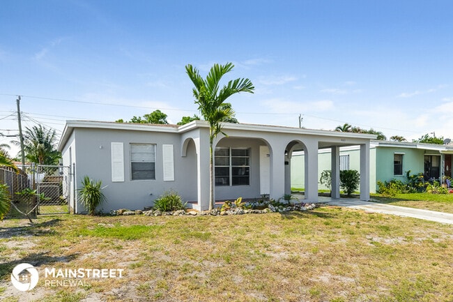Building Photo - Welcome to Your Dream Home!