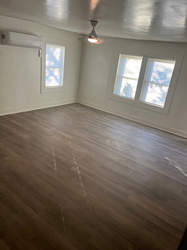 Foto del edificio - 2015 Grayson St