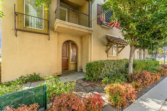 Foto del edificio - 14540 Purdue Ave