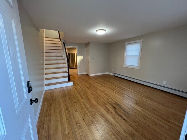 Livingroom - 18 Emerson St