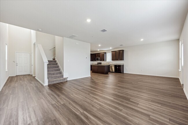 Building Photo - 379 Papaya Dr