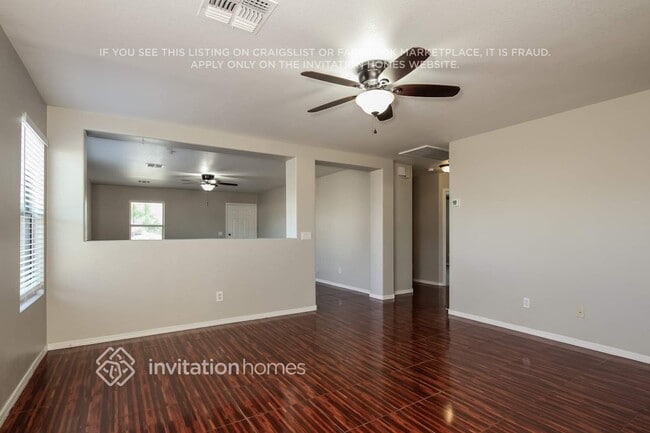 Building Photo - 11530 W Flores Dr