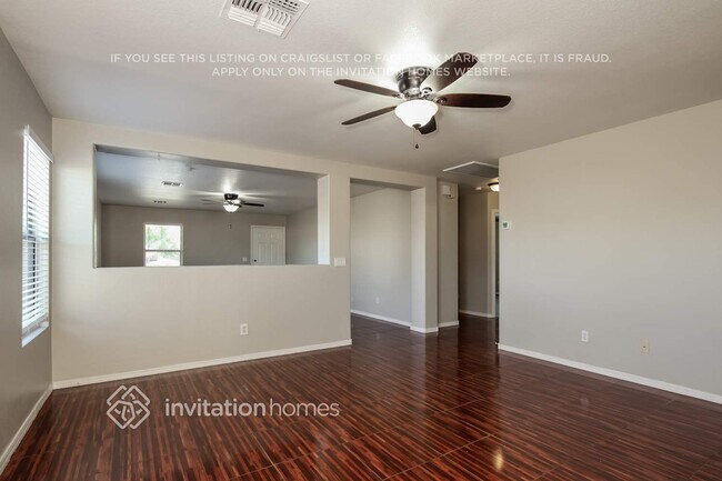 Foto del edificio - 11530 W Flores Dr