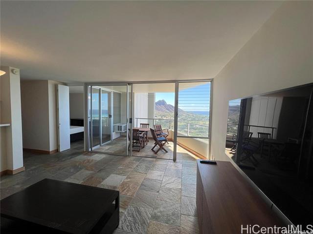 Building Photo - 2600 Pualani Way