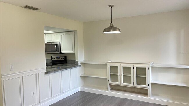 Foto del edificio - 892 Sunridge Dr