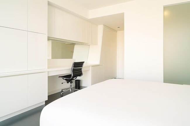 Building Photo - 130 Liberty St