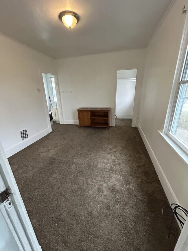 Foto del edificio - 1615 Cedar St