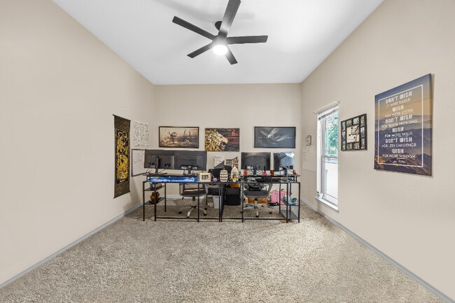 Foto del edificio - 5508 Peach Dr