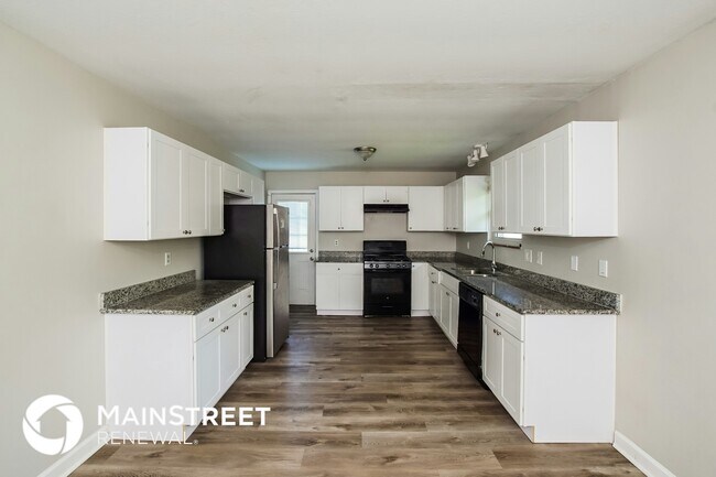 Foto del edificio - 6113 Clayberry Dr