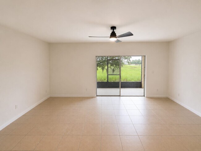Foto del edificio - 140 Primrose Dr