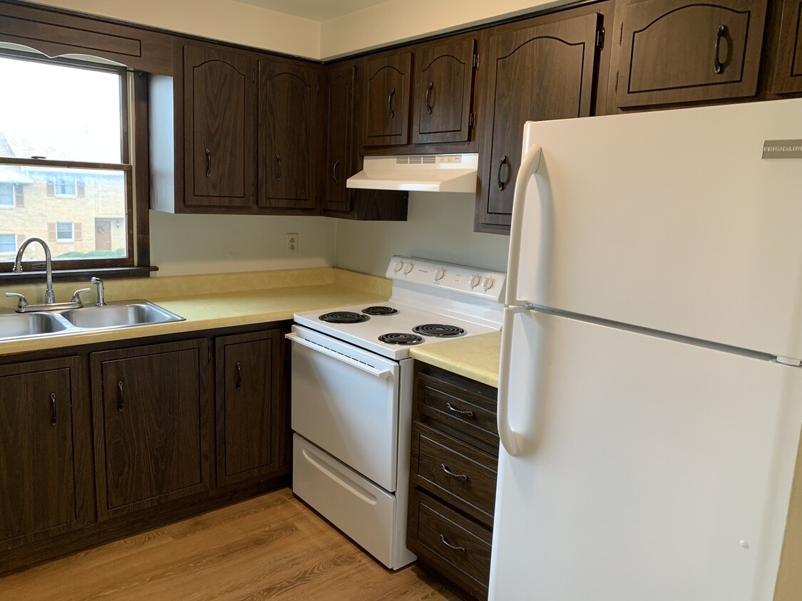 Foto principal - 605 Woodmere Dr