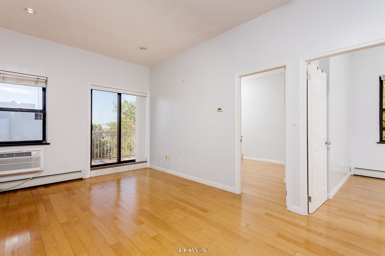 Foto principal - 348 Atlantic Ave