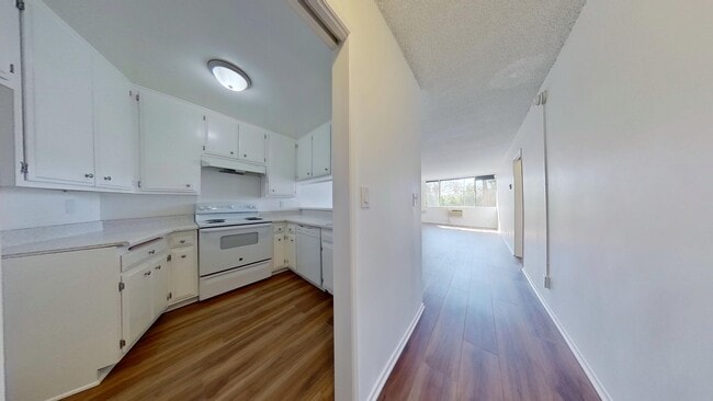 Foto del edificio - 5555 W 8th St
