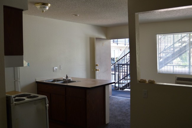 Building Photo - 4816 Koval Ln