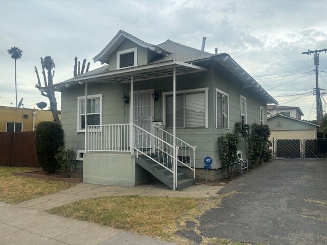 Foto principal - 115 N Raymond Ave
