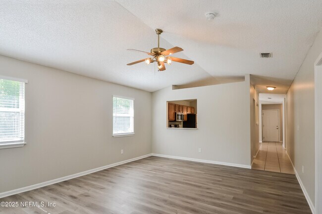 Building Photo - 2671 Sam Houston Pl